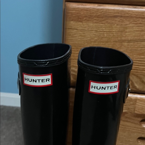 Hunter women’s classic tall rain boots - Picture 2 of 8